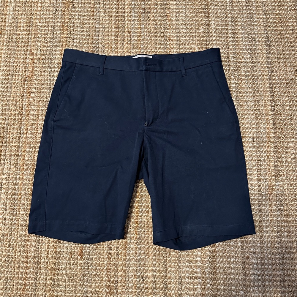 Everlane Performance Chino 9 inch Navy